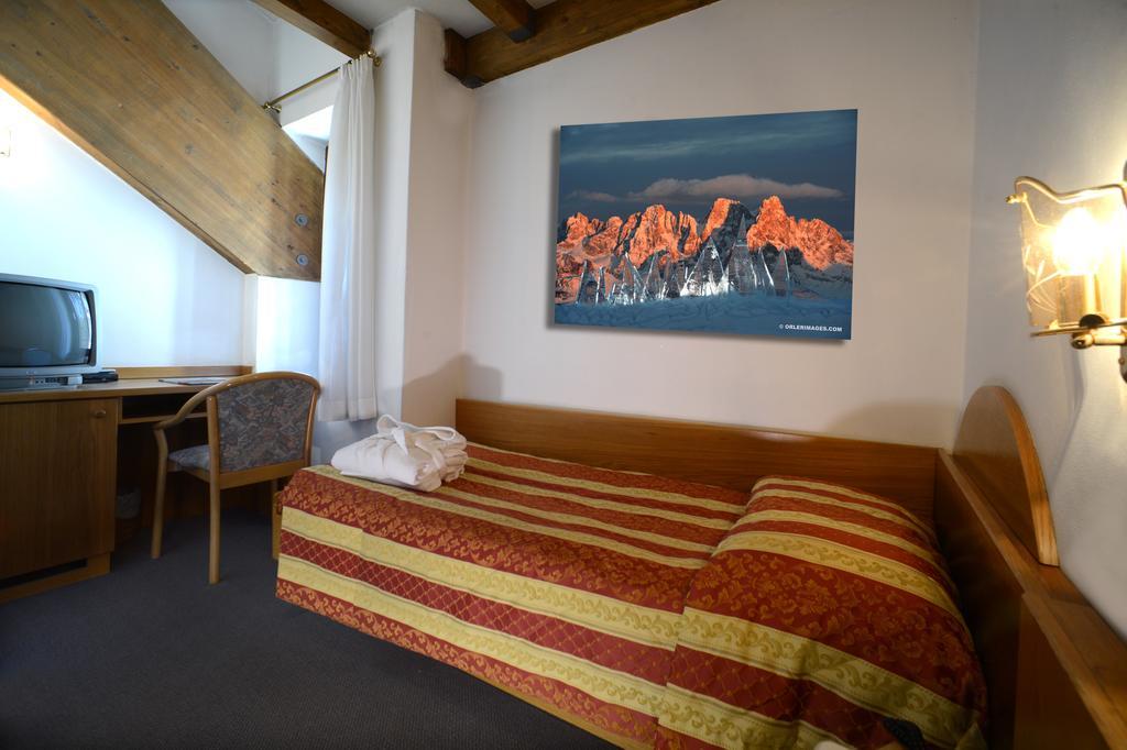 Hotel Margherita San Martino Di Castrozza Cameră foto
